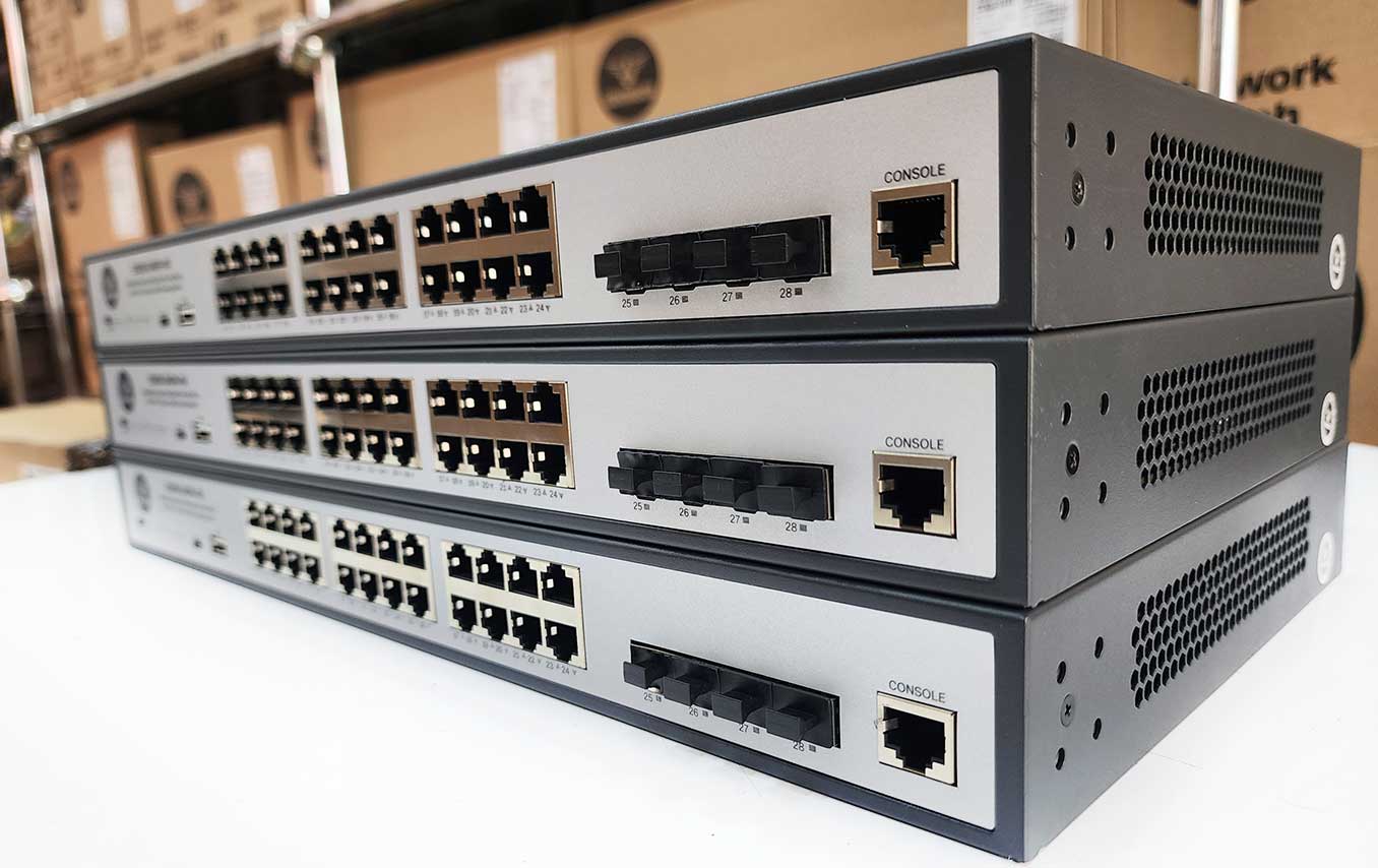 COMMANDO Soldier E3000 Series Routing Switches