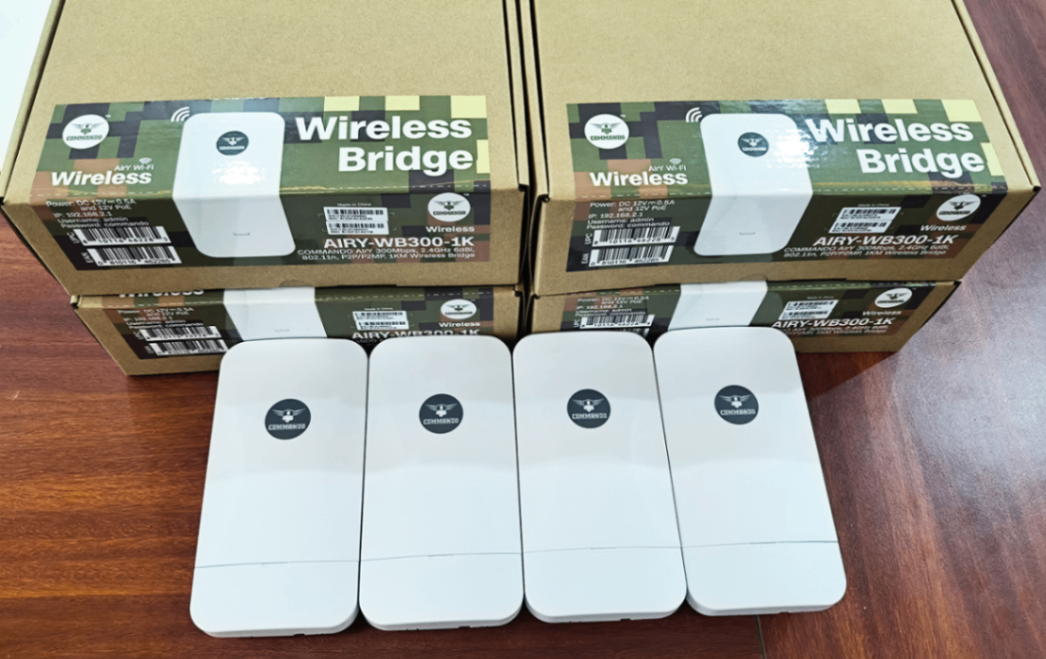 AIRY-WB300-1K COMMANDO AirY 300Mbps, 2.4GHz, 6dBi, 802.11n, P2P/P2MP, 1KM Wireless Bridge